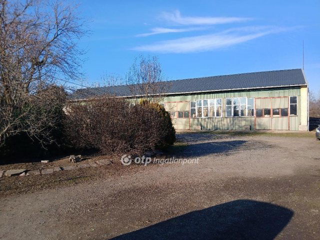 Eladó ipari ingatlan, Abasáron 120 M Ft / költözzbe.hu