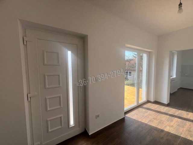 Eladó családi ház, Tatabányán 125 M Ft, 3 szobás