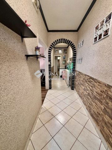 Eladó családi ház, Gyöngyösön 47.5 M Ft, 4 szobás
