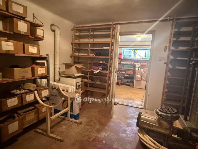 Eladó családi ház, Geresdlakon 44.9 M Ft, 4+1 szobás