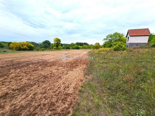 Eladó telek, Tápiószecsőn 9.4 M Ft / költözzbe.hu