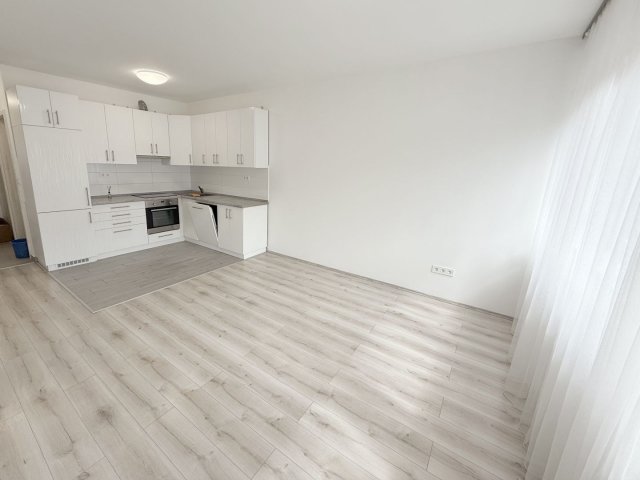 Kiadó téglalakás, albérlet, Debrecenben 270 E Ft / hó, 3 szobás