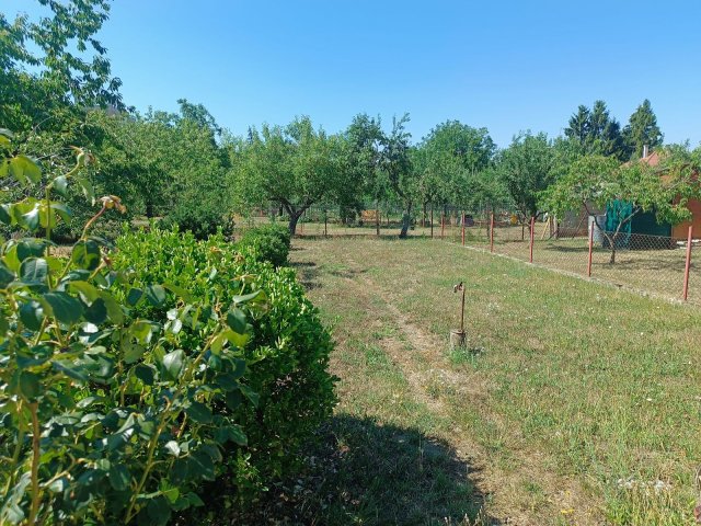 Eladó téglalakás, Ajkán 46.9 M Ft, 3 szobás