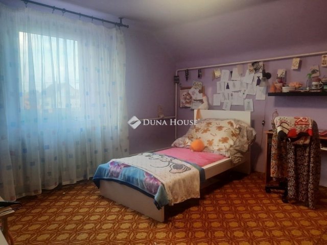 Eladó családi ház, Újhartyánon 99.9 M Ft, 5 szobás