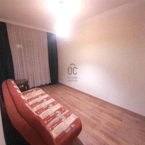 Kiadó téglalakás, albérlet, Tatán 290 E Ft / hó, 3 szobás