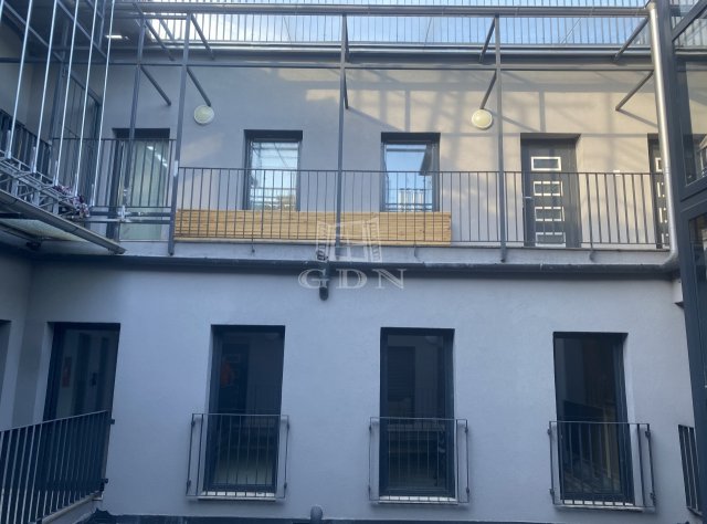 Eladó téglalakás, Budapesten, VI. kerületben 330 M Ft, 3 szobás