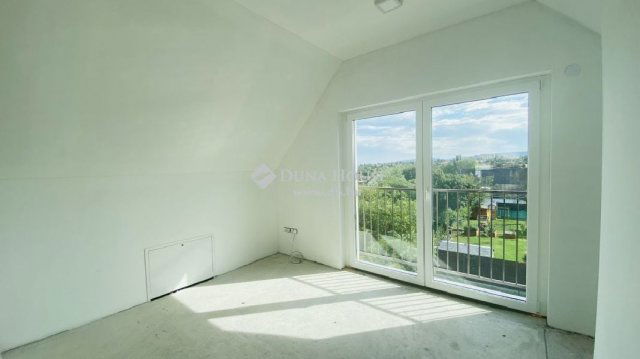 Eladó családi ház, Szentendrén 122 M Ft, 3+1 szobás