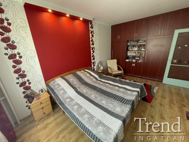 Eladó panellakás, Dunaújvárosban 32.9 M Ft, 2 szobás