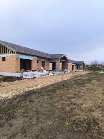 Eladó családi ház, Székesfehérvárott, Kőrösi utcában