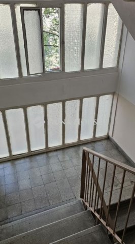 Eladó téglalakás, Komlón 24.999 M Ft, 2 szobás