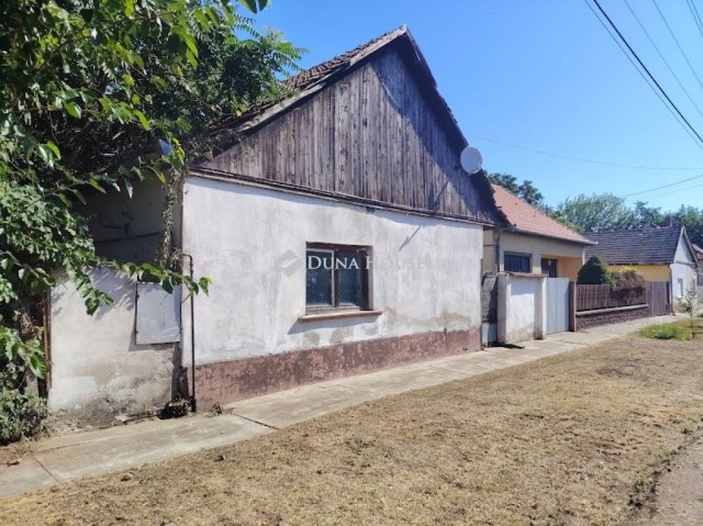Eladó családi ház, Újkígyóson, Széchenyi utcában 11.9 M Ft