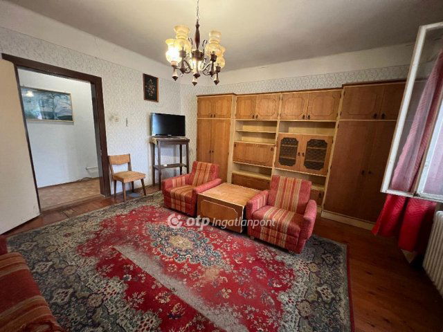 Eladó családi ház, Nagybajcson 46.99 M Ft, 2+1 szobás