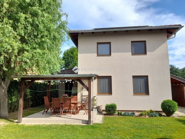 Kiadó családi ház, albérlet, Szombathelyen 400 E Ft / hó