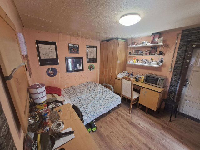 Eladó családi ház, Orosztonyon 12 M Ft, 6 szobás