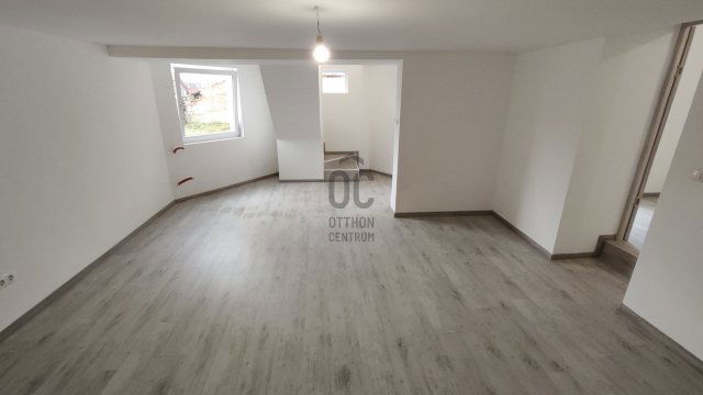 Eladó családi ház, Nádasdladányban 64.9 M Ft, 3 szobás