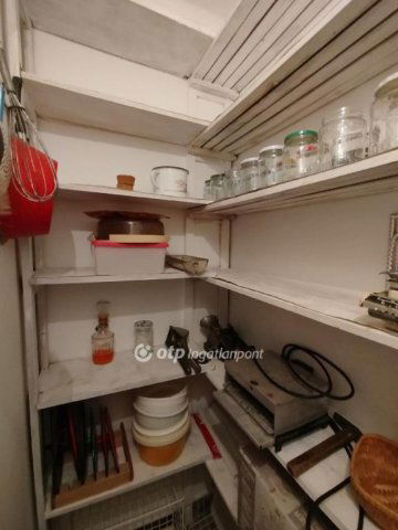 Eladó téglalakás, Pécsett 49.9 M Ft, 2 szobás