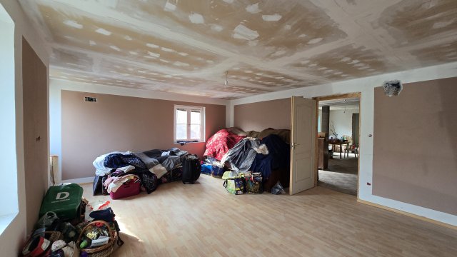 Eladó családi ház, Dunaföldváron, Pentelei úton 25 M Ft