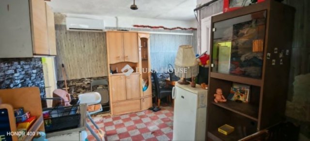 Eladó családi ház, Érden 60 M Ft, 3 szobás