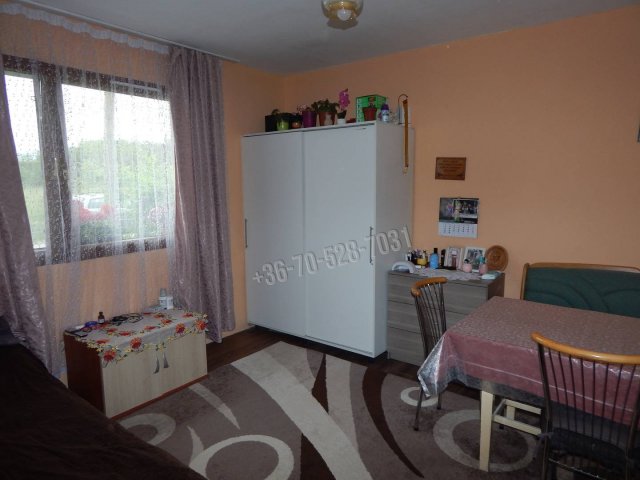 Eladó családi ház, Kömlődön 27.5 M Ft, 3 szobás