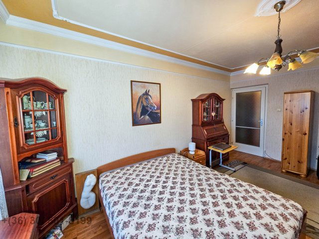 Eladó panellakás, Debrecenben 62.9 M Ft, 2+1 szobás