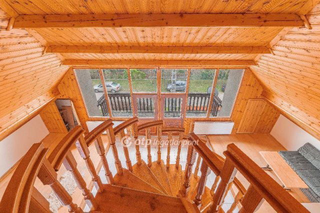 Eladó családi ház, Gárdonyban 87.9 M Ft, 6 szobás
