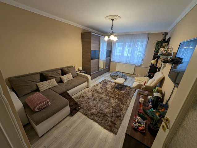 Eladó panellakás, Debrecenben, Kandia utcában 63.9 M Ft