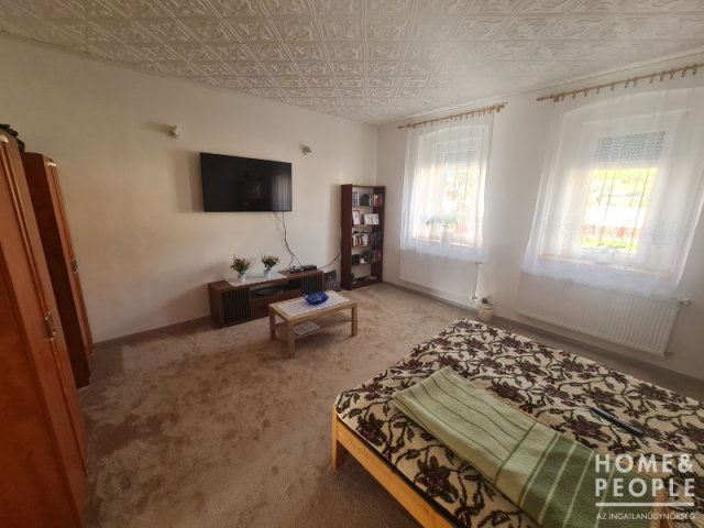 Eladó családi ház, Hódmezővásárhelyen 63.5 M Ft, 2 szobás