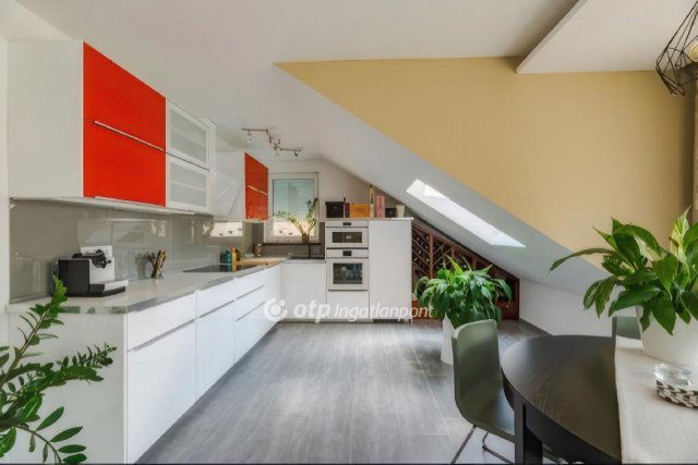 Eladó téglalakás, Budapesten, VI. kerületben 134.99 M Ft