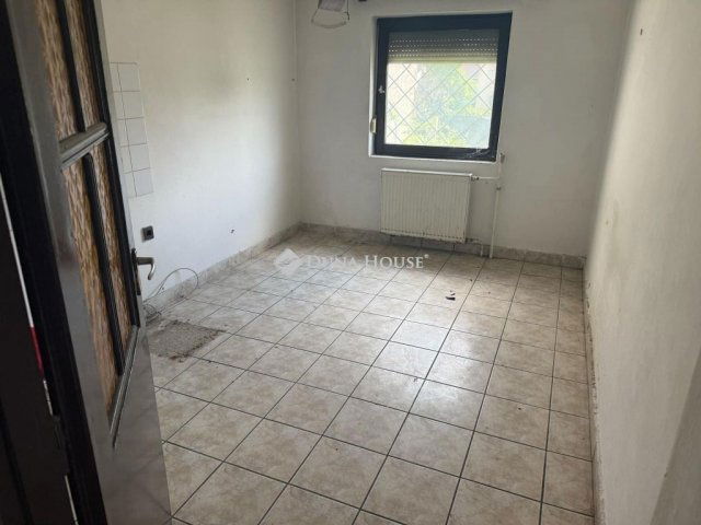 Eladó családi ház, Budapesten, XX. kerületben 160 M Ft