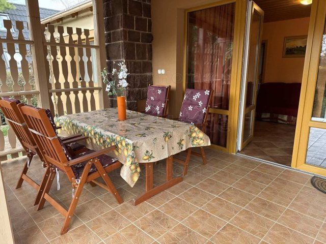 Eladó nyaraló, Balatonfűzfőn 123.2 M Ft, 3 szobás