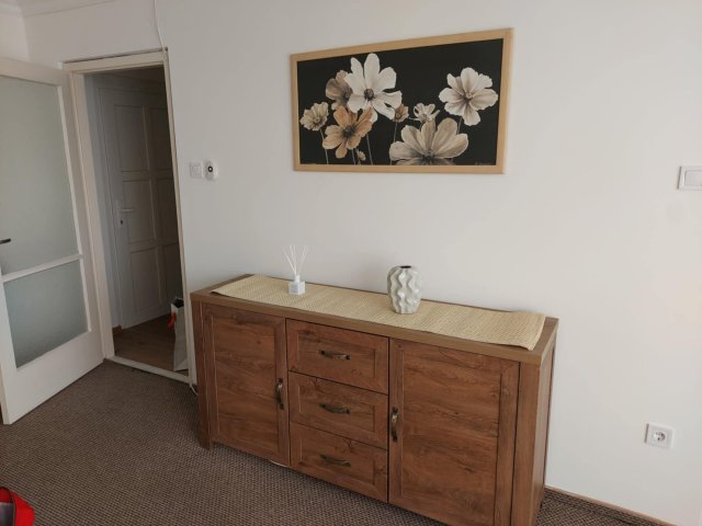 Kiadó panellakás, albérlet, Miskolcon 120 E Ft / hó, 1 szobás