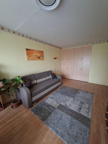 Eladó panellakás, Dunaújvárosban 32.4 M Ft, 2 szobás