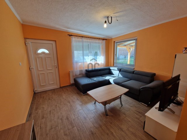 Eladó családi ház, Szentliszlón 25.9 M Ft, 2 szobás