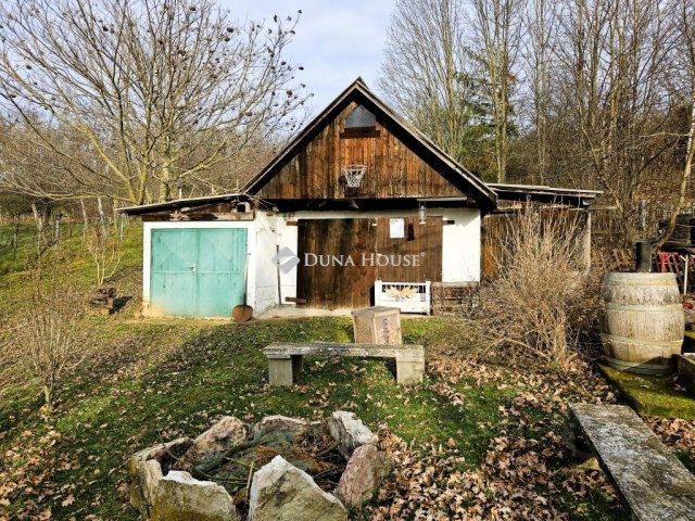 Eladó családi ház, Erdősmárokok 69 M Ft, 6 szobás