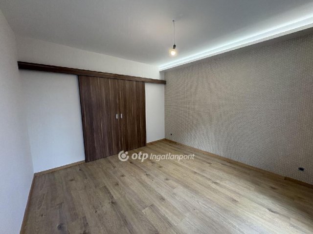 Eladó téglalakás, Budapesten, IX. kerületben 79.9 M Ft, 2 szobás