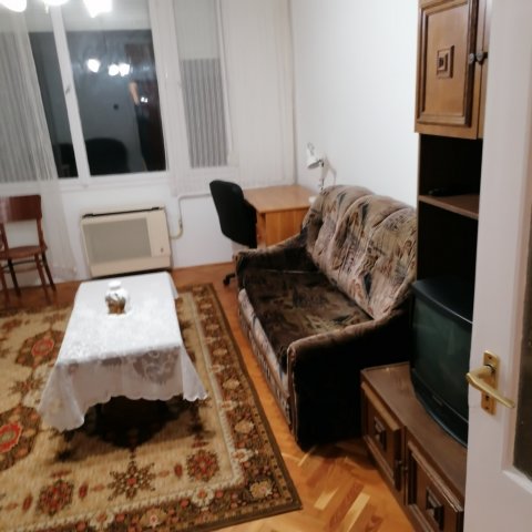 Kiadó téglalakás, albérlet, Debrecenben 270 E Ft / hó