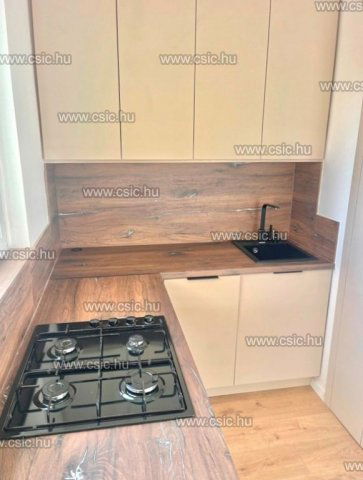 Eladó panellakás, Budapesten, III. kerületben 89.5 M Ft, 3 szobás