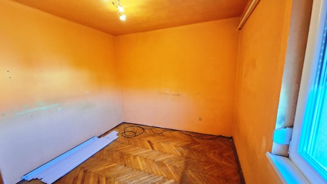 Eladó téglalakás, Pécsett 49.9 M Ft, 2 szobás