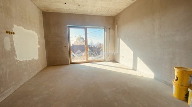 Eladó családi ház, Csömörön 245 M Ft, 4 szobás