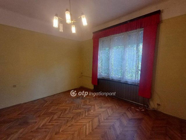 Eladó családi ház, Budapesten, X. kerületben 88 M Ft, 6+1 szobás