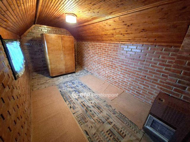 Eladó családi ház, Baján 38 M Ft, 4+1 szobás