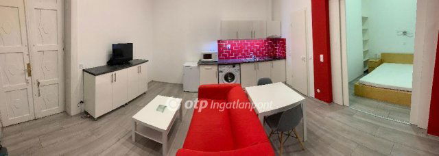 Eladó téglalakás, Budapesten, VII. kerületben 132 M Ft, 3 szobás