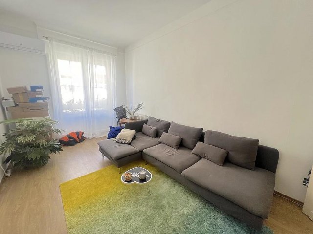 Eladó téglalakás, Budapesten, VII. kerületben, Akácfa utcában