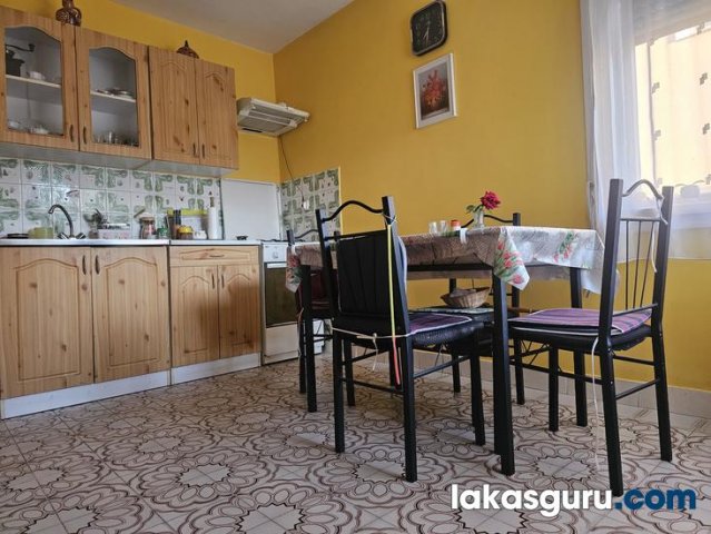 Eladó családi ház, Zalaegerszegen 75 M Ft, 5 szobás