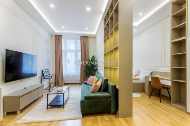 Eladó téglalakás, Budapesten, VII. kerületben 140 M Ft, 4 szobás