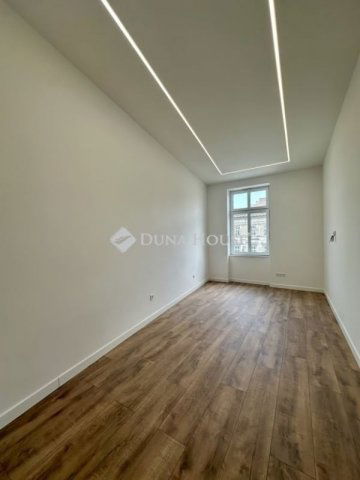 Eladó téglalakás, Budapesten, V. kerületben 181 M Ft, 4 szobás