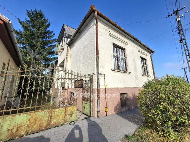 Eladó családi ház, Biharkeresztesen 51 M Ft, 6 szobás