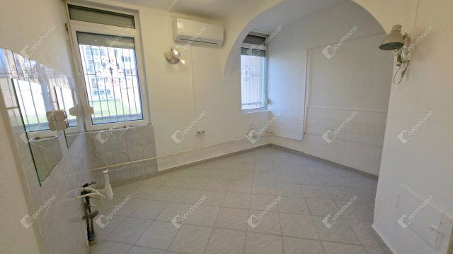 Eladó téglalakás, Sajószentpéteren 11.9 M Ft, 1 szobás