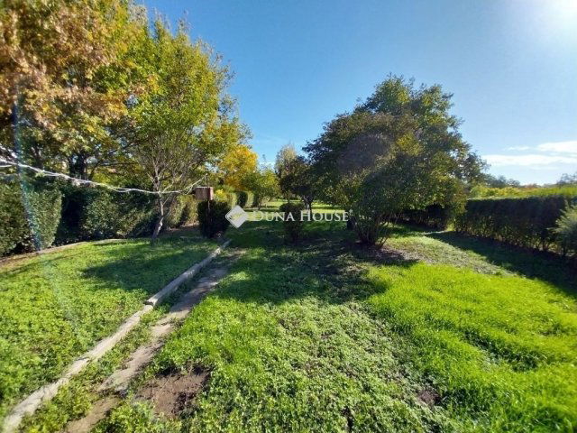 Eladó családi ház, Szegeden 85.5 M Ft, 4 szobás