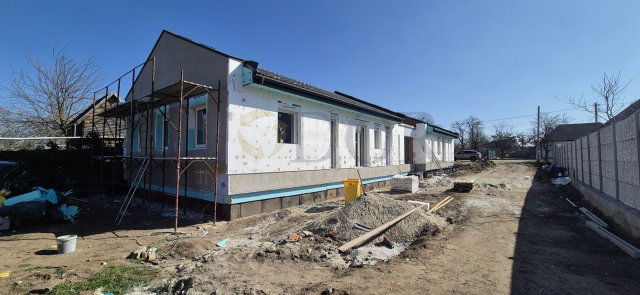 Eladó ikerház, Gyálon 114.9 M Ft, 5 szobás